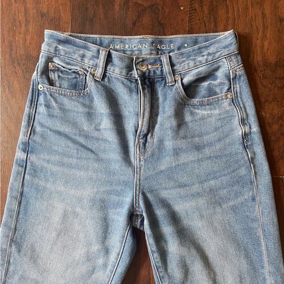 American Eagle - Raw Hem Mom Jeans - DONATING 12/31 - Picture 2 of 7